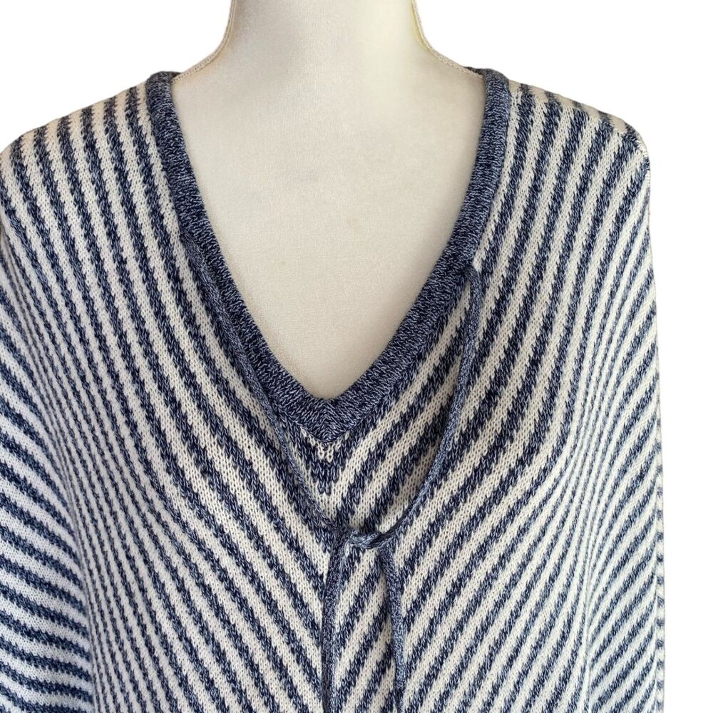 CHICO'S Blue White V-Neck Tie-Front BoHo Pancho Size L/XL